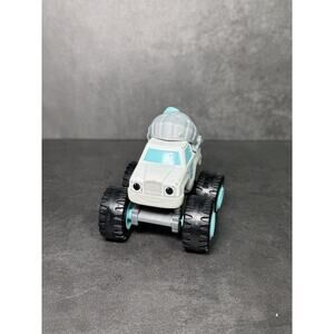 Blaze And The Monster Machines Knight Diecast Truck